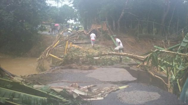 ANTES Puente sobre el rio Blanco